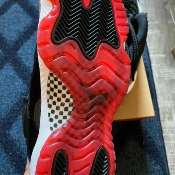 Air Jordan Reto 11 XI Bred OG - Picture 4 of 4